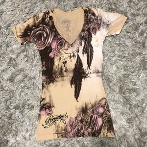 Remetee t shirt with gold metallic.